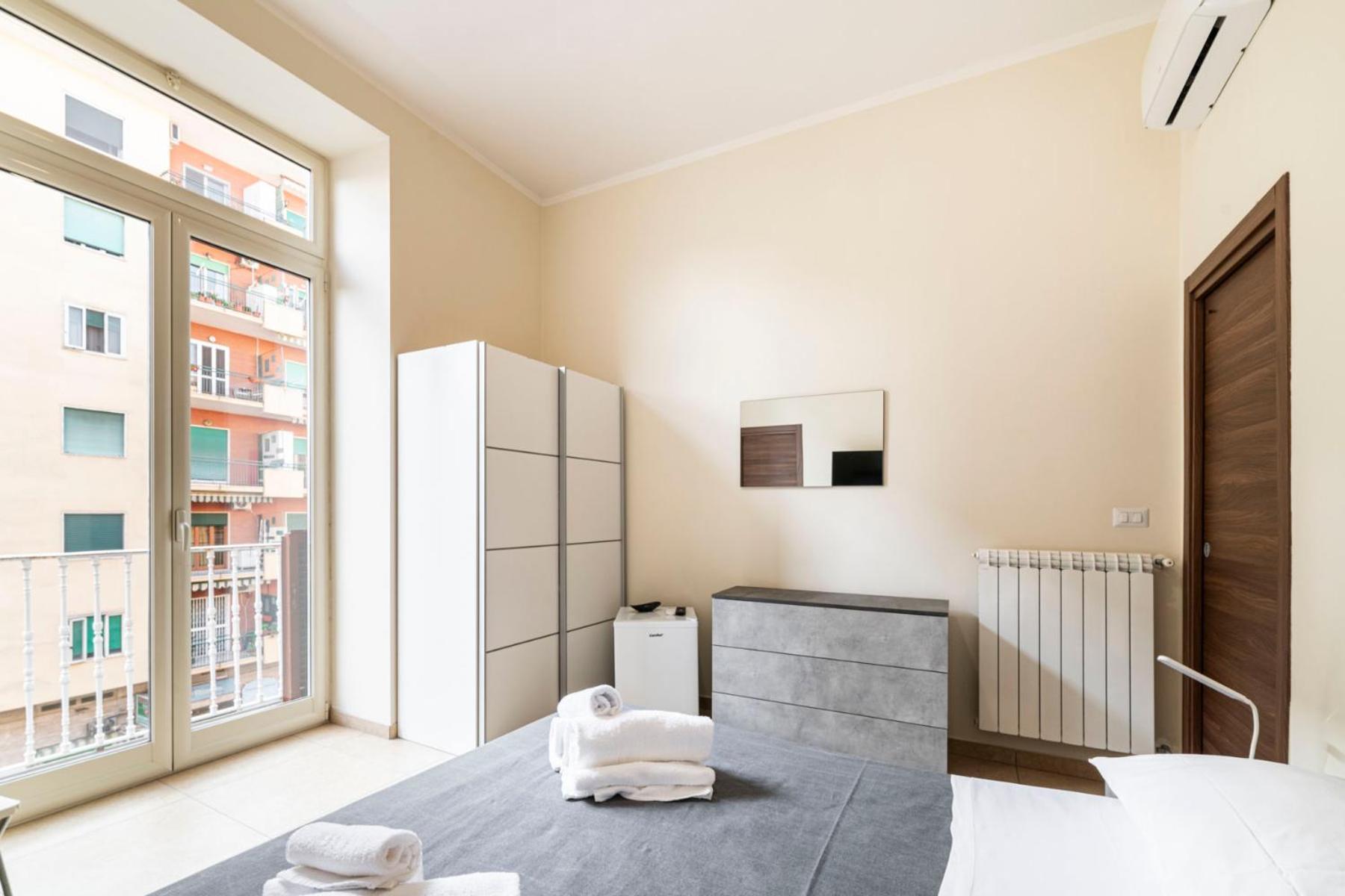 Corso 138 - Sleep & Fly - By Domusextra Bed & Breakfast Naples Exterior photo